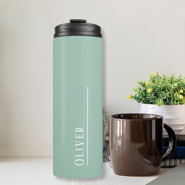 Bouteilles Isothermes monogramme personnalisé, vert sauge (A sage green thermal tumbler with monogram)