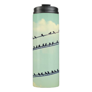 Bouteilles Isothermes Oiseaux sur fil, ciel bleu vintage.
