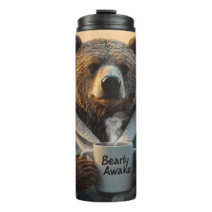 Bouteilles Isothermes Ours en robe tenant une tasse de café