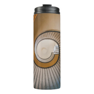 Bouteilles Isothermes Photographie en angle bas de l'échelle en spirale