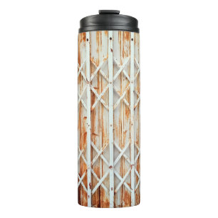 Bouteilles Isothermes Vieux panneaux de portes en fer sont rouillés. abs