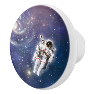 Bouton De Porte En Céramique Astronaut Space Swirling Vortex Étoiles Galaxie