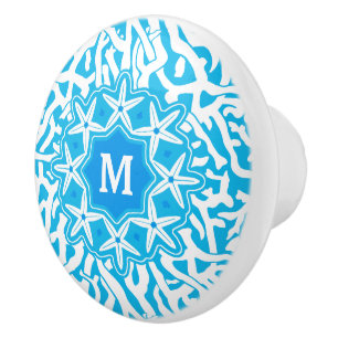 Bouton De Porte En Céramique Monogramme lumineux du bleu   d'étoiles de mer de