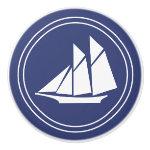 Bouton De Porte En Céramique Nautique  Bateau blanc sur le bleu foncé