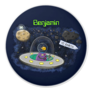 Bouton De Porte En Céramique Un joli poisson heureux dans l'espace dessin animé