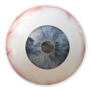Bouton en céramique de globe oculaire drôle