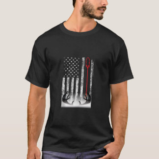 Bow Hunting Camouflage American USA Flag Deer Hunt T-Shirt