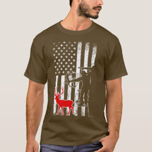 Bow Hunting Deer Hunting American Flag T-Shirt