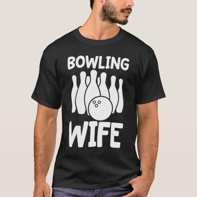 Bowling Bowling Wife Men T-Shirt (Front)
