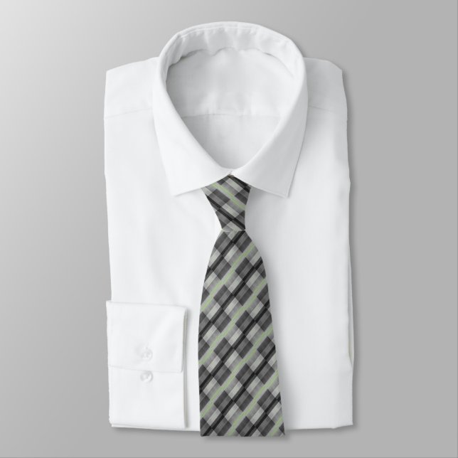 Boxed Tie (Tied)