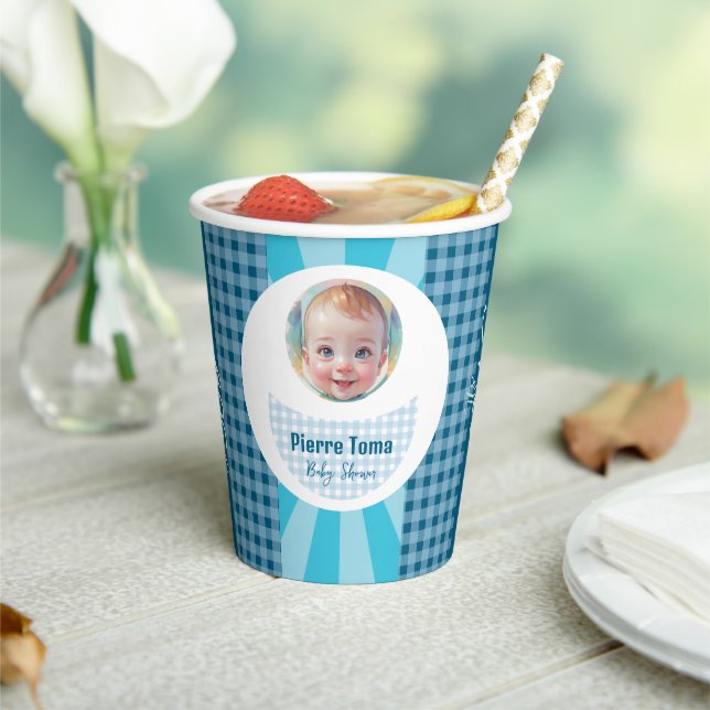 boy  paper cups (Insitu)