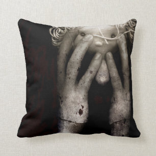 Brain fight 2013 throw pillow
