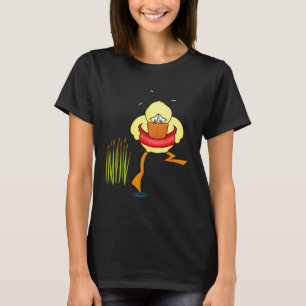 Braving the waters cute and duck bird swimming le T-Shirt