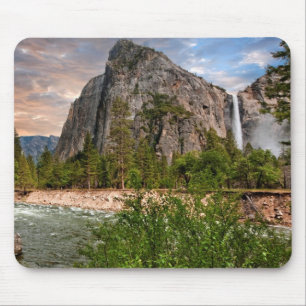 Bridal Veil Falls Mouse Pad