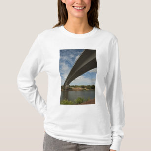 Bridge connecting Guyana to Brazil over Takutu T-Shirt