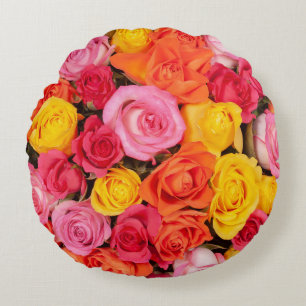 Bright Colourful Roses Pattern Floral Background Round Pillow