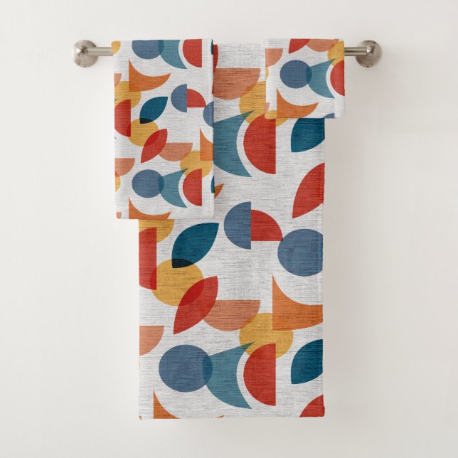 Bright Geometric Retro Abstract Midcentury Modern Bath Towel Set (Insitu)
