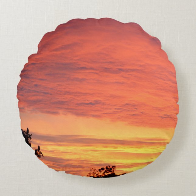 Bright Orange Glowing Cloudy Sunset, Round Pillow (Front)