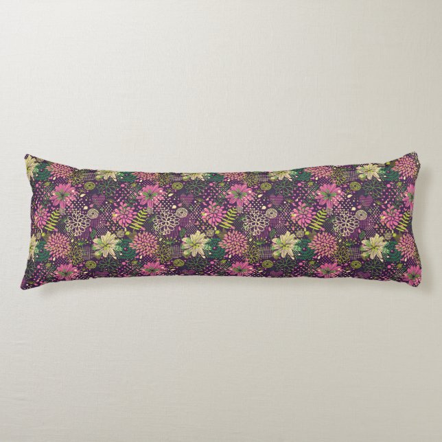 Bright pattern body pillow (Front)