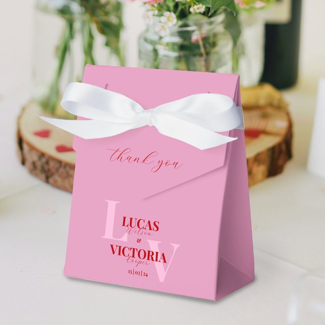Bright pink and red wedding  favor box (Creator Uploaded)