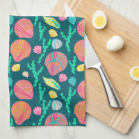Bright Seashells and Seaweed Pattern
