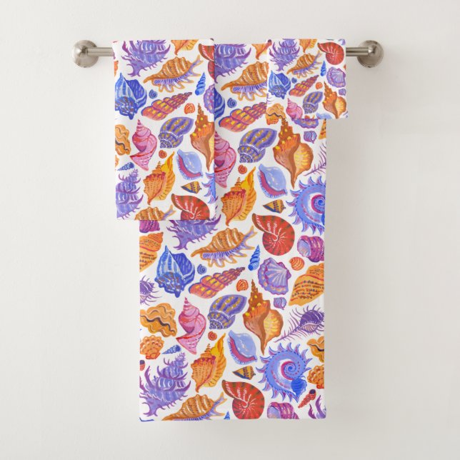 Bright tropical seashell, hand-drawn pattern bath towel set (Insitu)