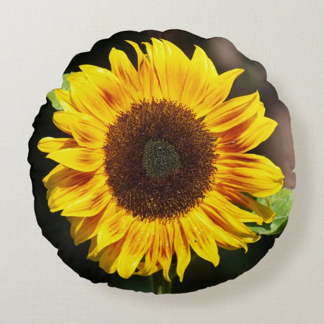 Bright Yellow Sunflower Round Pillow (Front)
