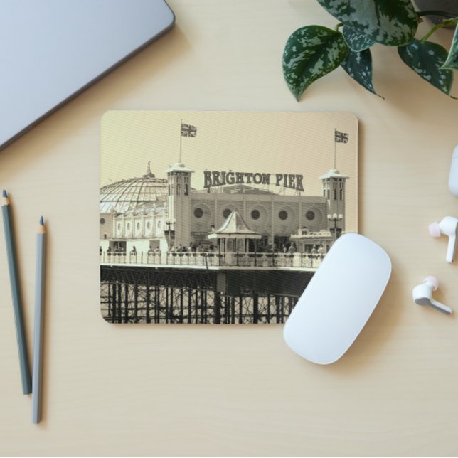 Brighton Pier ENGLAND Mouse Pad (Creator Uploaded)