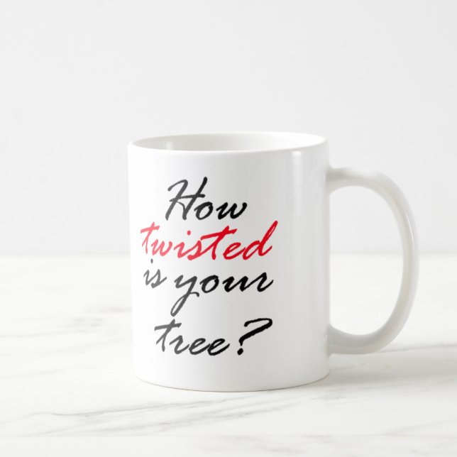 Brindilles tordues sur la tasse noueuse de (Droite)