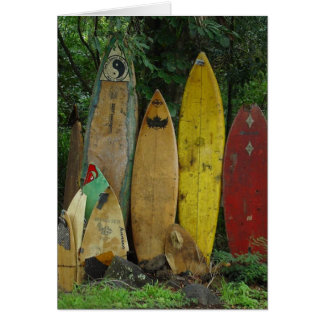 Brisé, mais pas oublié