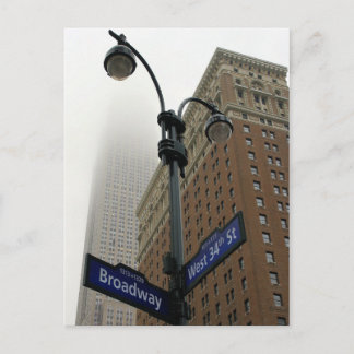 Broadway & 34th -Empire State Bldg - New York City Postcard