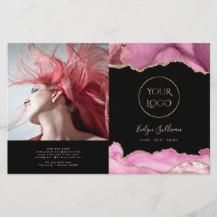 brochure pliée en forme d'agneau rose chaud