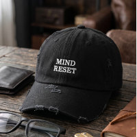 Casquette noire en détresse Minimalist Mind Reset