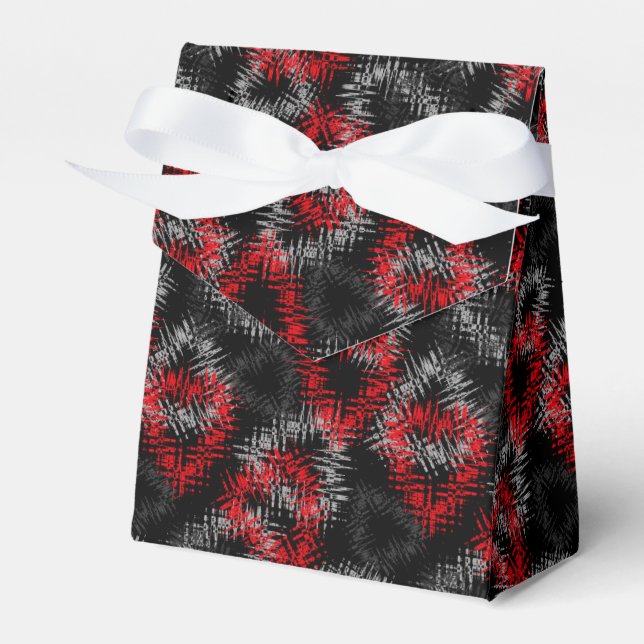 Broken hearts red and grey on black background favor box (Front Side)