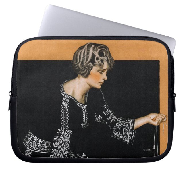 Broken Pearl Necklace Laptop Sleeve (Front)