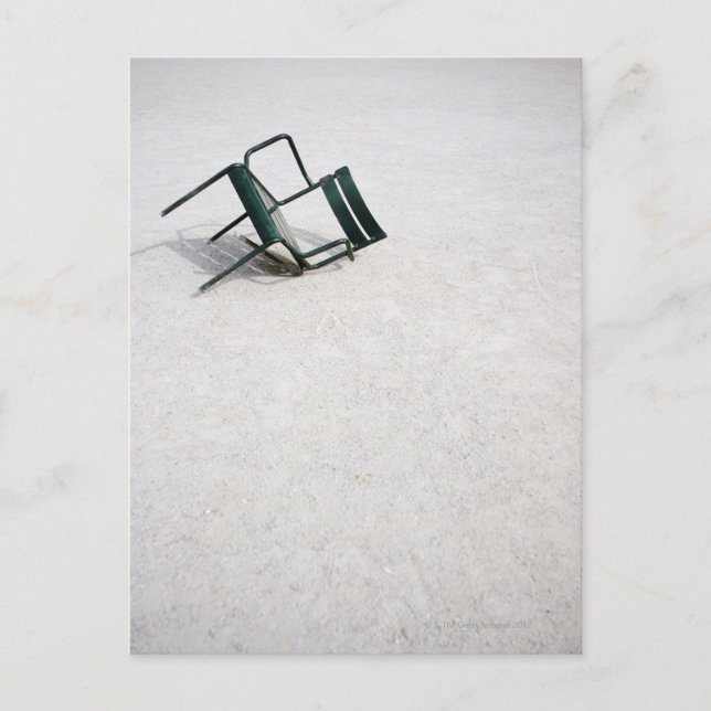 Brokent Chair, Jardin des Tuileries, Paris Postcard (Front)