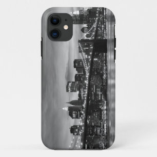 Brooklyn Bridge and Manhattan Skyline At Night iPhone 11 Case