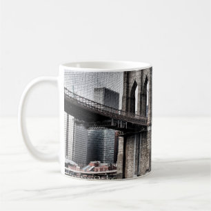 BROOKLYN BRIDGE DURING DAYTIME COFFEE MUG
