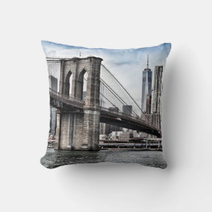 BROOKLYN BRIDGE DURING DAYTIME THROW PILLOW