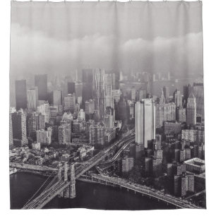 BROOKLYN BRIDGE NEW YORK A FOGGY DAY