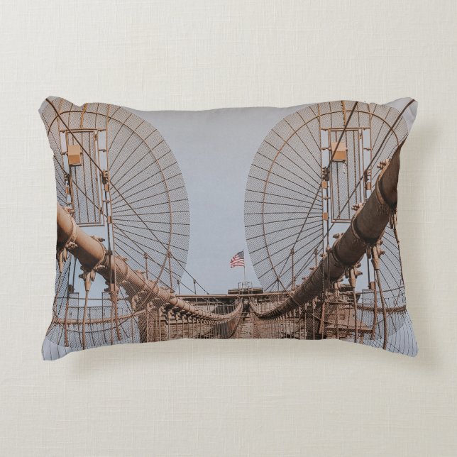 BROOKLYN BRIDGE NEW YORK ACCENT PILLOW (Front)