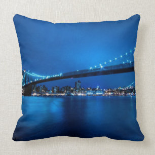 Brooklyn Bridge, New York Throw Pillow