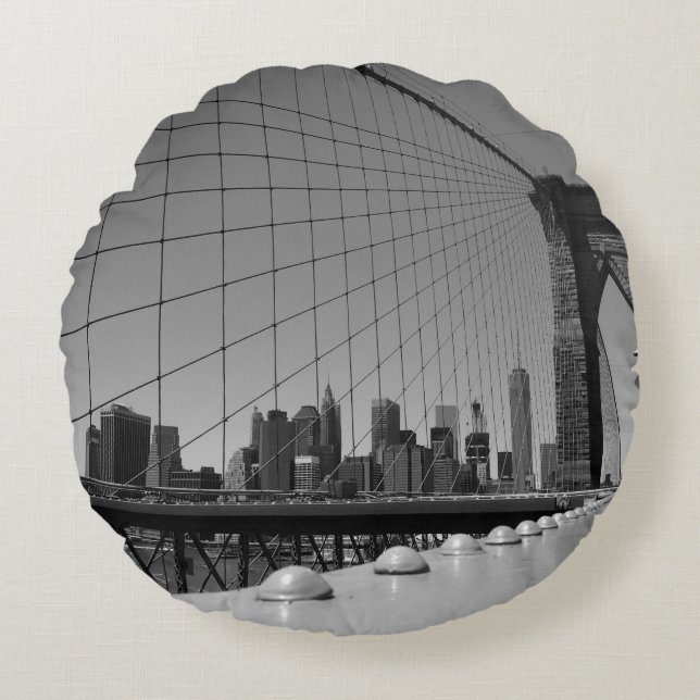 Brooklyn bridge round pillow (Front)