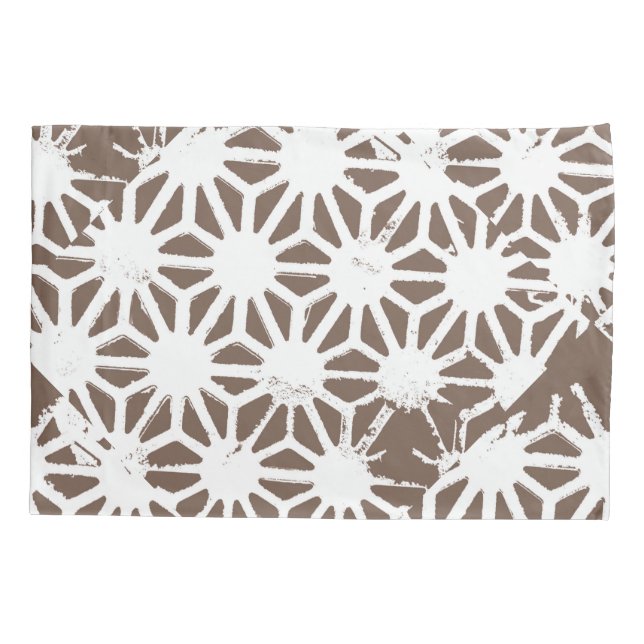 Brown and white geometric pattern pillowcase (Back)