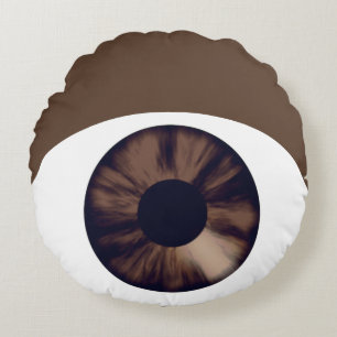 Brown Eye Dark Skin Round Pillow