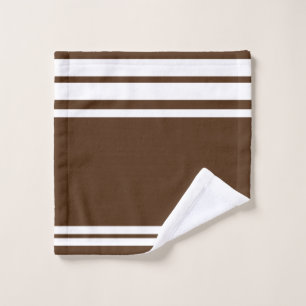 Brown : Lignes modernes en blanc