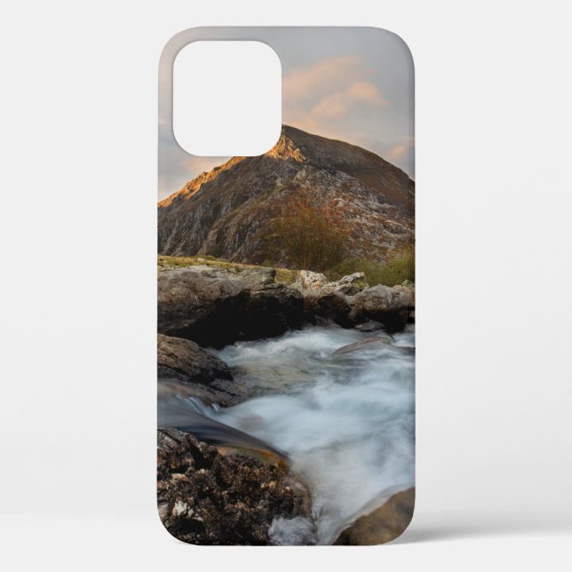 BROWN MOUNTAIN NEAR BODY OF WATER UNDER CLOUDY SKY Case-Mate iPhone CASE (Back)