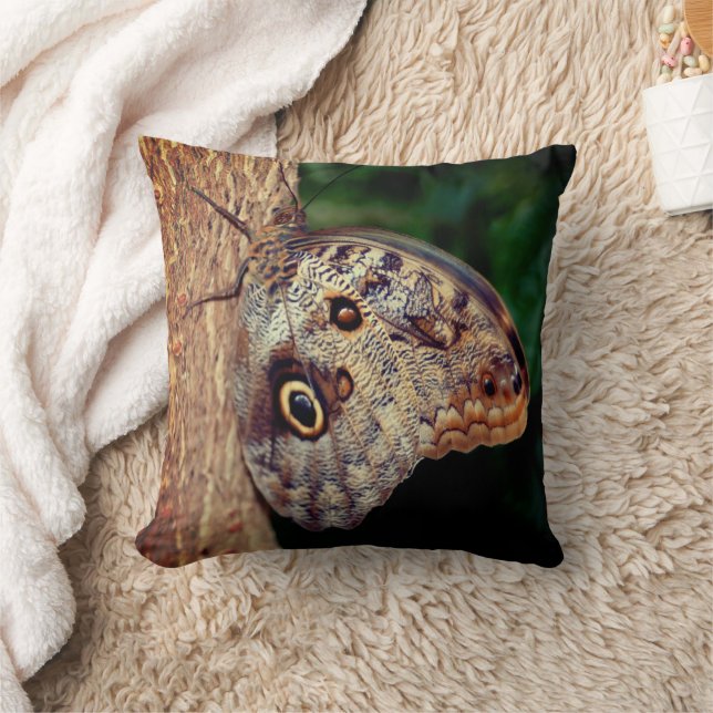 Brown Owl Butterfly Close Up  Throw Pillow (Blanket)