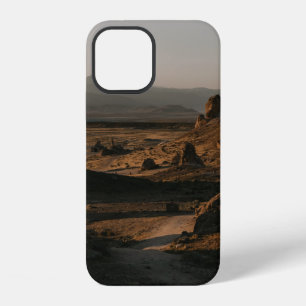 BROWN ROCK FORMATION ON BROWN FIELD DURING DAYTIME iPhone 12 CASE