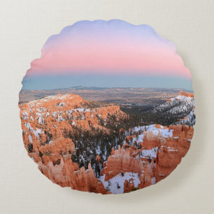 BROWN ROCKY MOUNTAIN UNDER BLUE SKY ROUND PILLOW